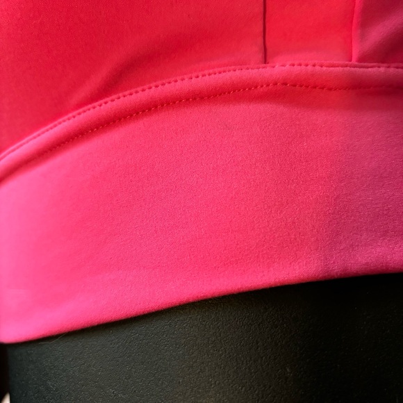 XS Buffbunny hot pink siren sports bra with multi-strap back - Picture 13 of 13